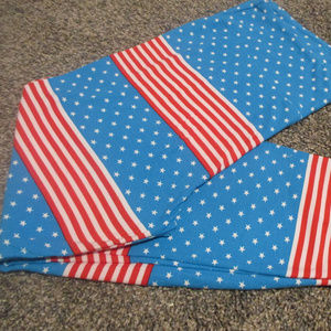 new LuLaRoe legging Tall & Curvy (18-20) Americana